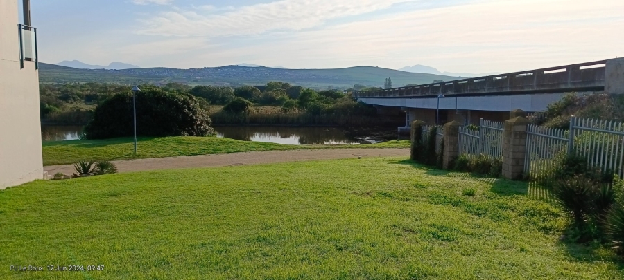 Commercial Property for Sale in Hartenbos Heuwels Western Cape